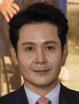 بیوگرافی Min Woo Lee