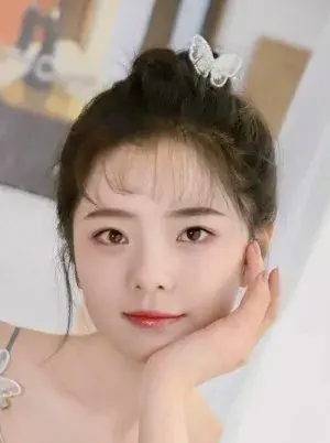 بیوگرافی Lu Ying Jin