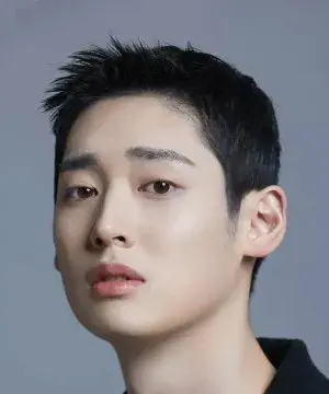 بیوگرافی Kwang Hee Lee