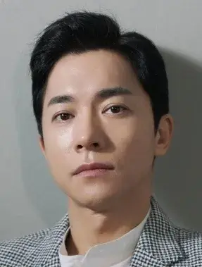 بیوگرافی Young Min Kim