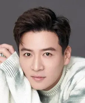 بیوگرافی Qian Xiang Wei