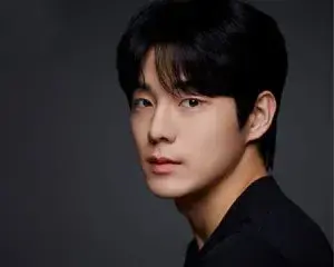 بیوگرافی Jung Hoo Yoo