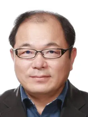 بیوگرافی Hyung Kwan Yoo