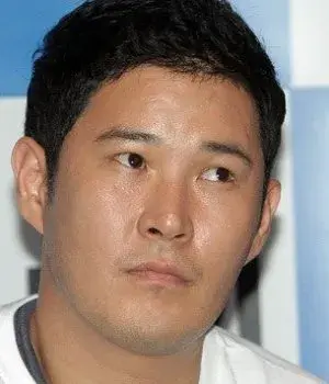 بیوگرافی Min Joon Jo