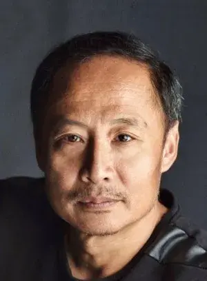بیوگرافی Ye Mang Zhou
