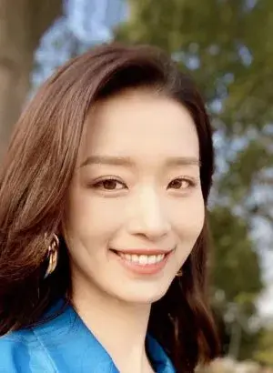 بیوگرافی Guan Hua Zhai