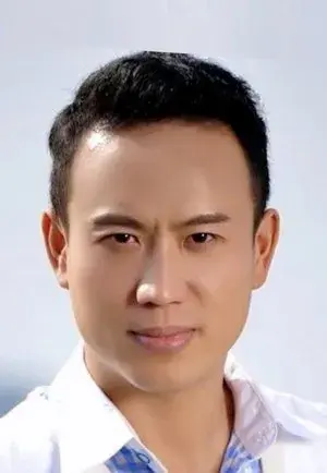 بیوگرافی Yi Long Yan
