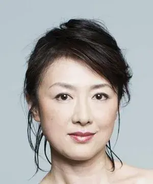بیوگرافی Mariko Akama