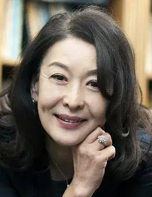 بیوگرافی Seok Hwa Yoon