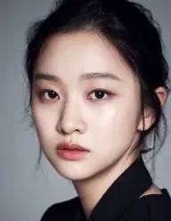 بیوگرافی Yi Kyung Kim