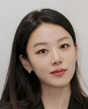 بیوگرافی Joo Myung Lee