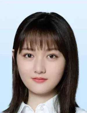 بیوگرافی Si Yi Dong