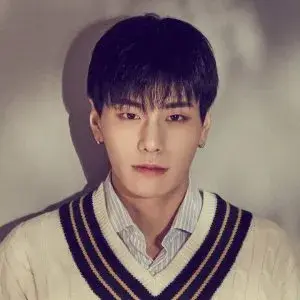 بیوگرافی Sang Gyun Kim