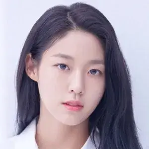 بیوگرافی Seol Hyun Kim