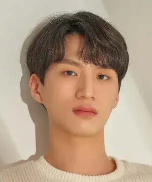 بیوگرافی Jun Ho Jeon