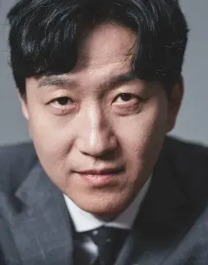 بیوگرافی Se Woong Yoon