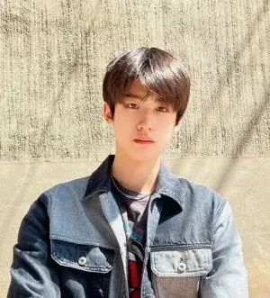 بیوگرافی Yu Chen Yan
