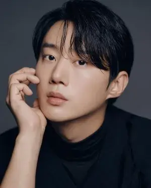 بیوگرافی Han Eun Seong
