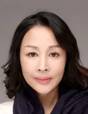 بیوگرافی Rui Ling Xiong