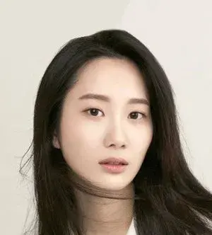بیوگرافی Ji Eun Lee