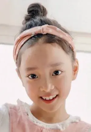 بیوگرافی Go Eun Lee