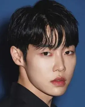 بیوگرافی Se Woong Min