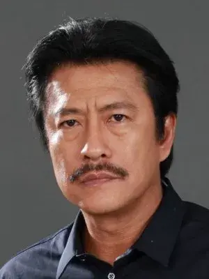 بیوگرافی Sakrat Ruekthamrong