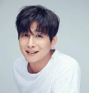بیوگرافی Gun Woo Yoo