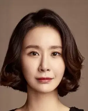 بیوگرافی Shi Yoo Lee