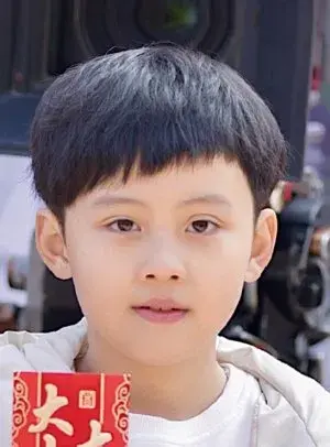 بیوگرافی Zi Han Zhang