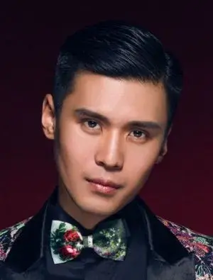 بیوگرافی Han Huan Song