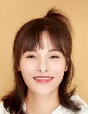 بیوگرافی Le Xuan Lin