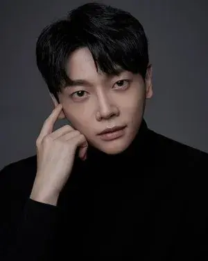 بیوگرافی Do Hyung Kwon