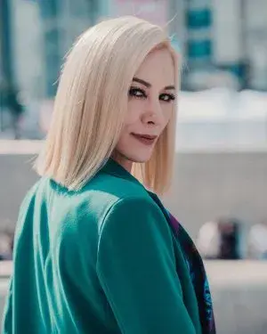 بیوگرافی Amy Aleha