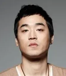 بیوگرافی Jung Sup Min