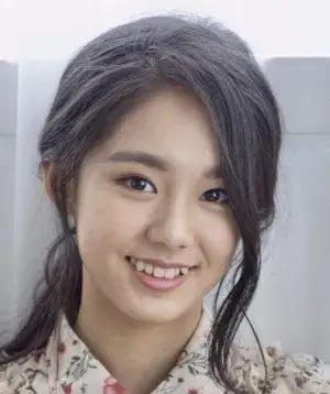 بیوگرافی Seo Yeon Lee