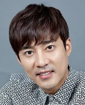 بیوگرافی Young Chul Go