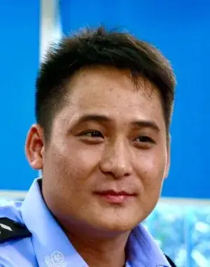بیوگرافی Zhong Yi Meng