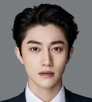 بیوگرافی Dong Yeon Kwak