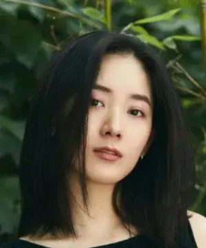 بیوگرافی Yanmanzi Zhu
