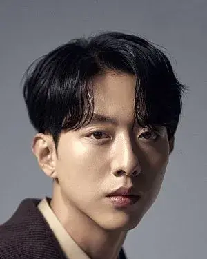 بیوگرافی Jung Shin Lee