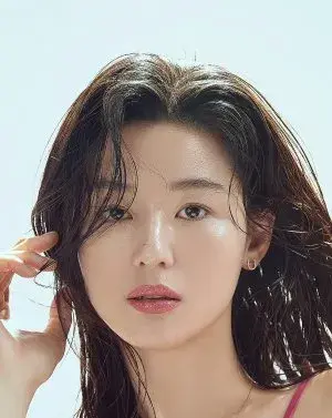 بیوگرافی Ji Hyun Jun