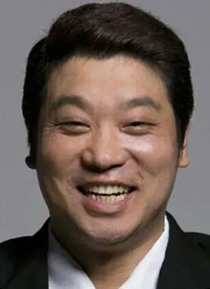 بیوگرافی Byung Hoon Yoo