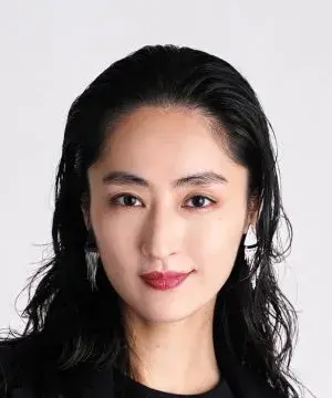 بیوگرافی Yuna Shishido
