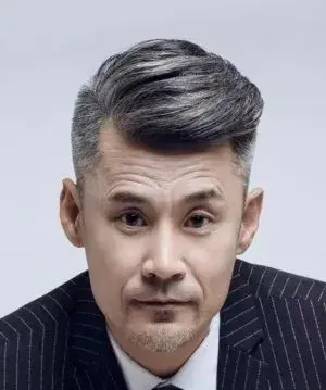 بیوگرافی Xue Yong Dong