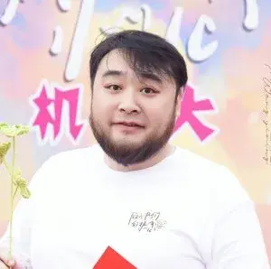 بیوگرافی Yi Ming Wang