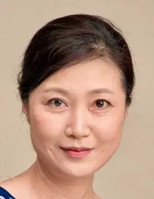 بیوگرافی Hye Jung Shin