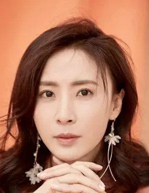 بیوگرافی Yue Xi Li