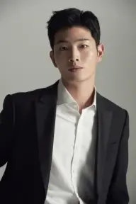 بیوگرافی Dong Joo Lee