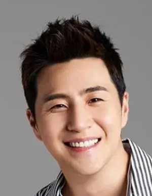 بیوگرافی Hee Woong Jang